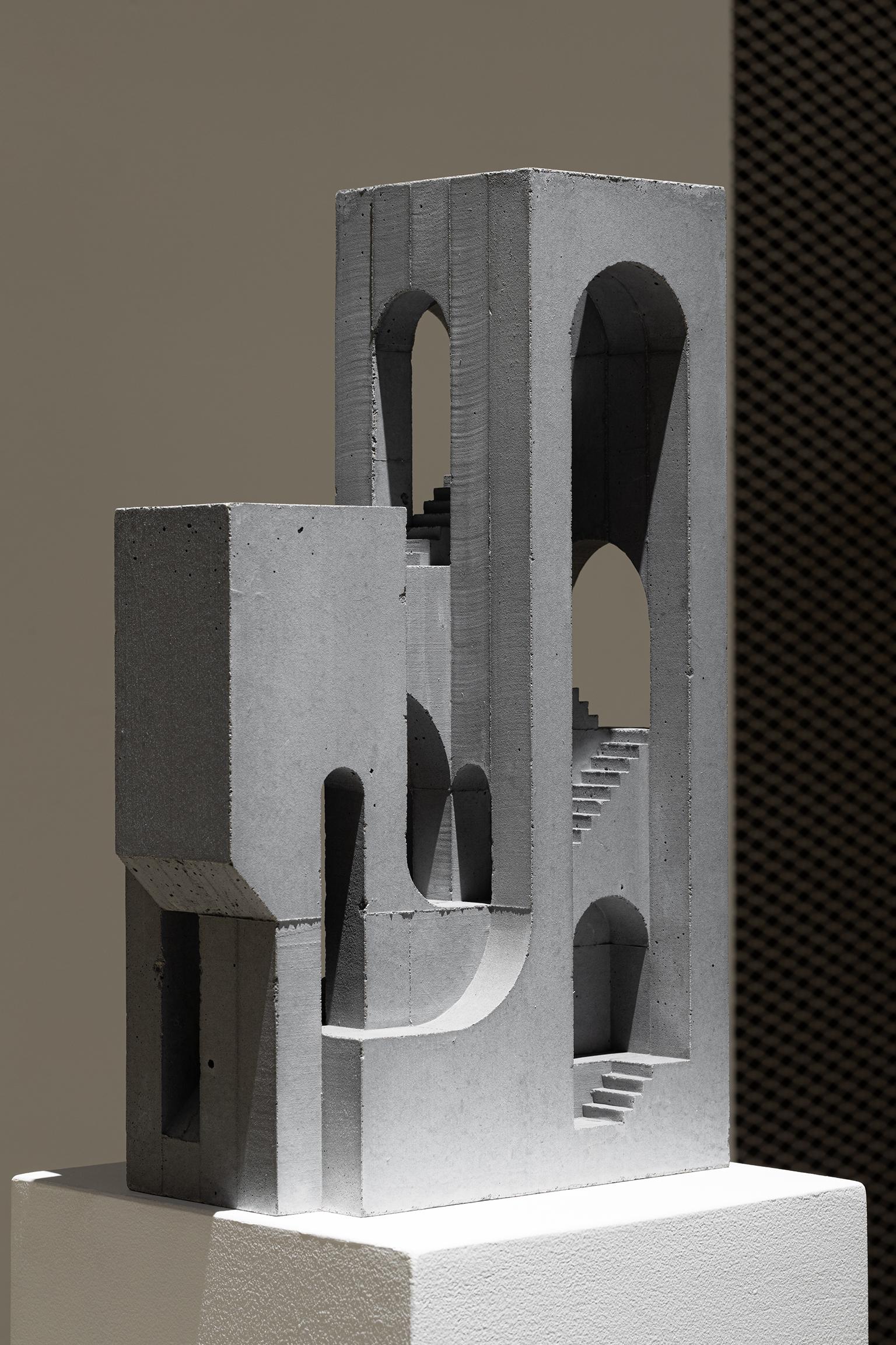 Ciudadela nº 4 - Figurative Sculpture Gris de David Umemoto