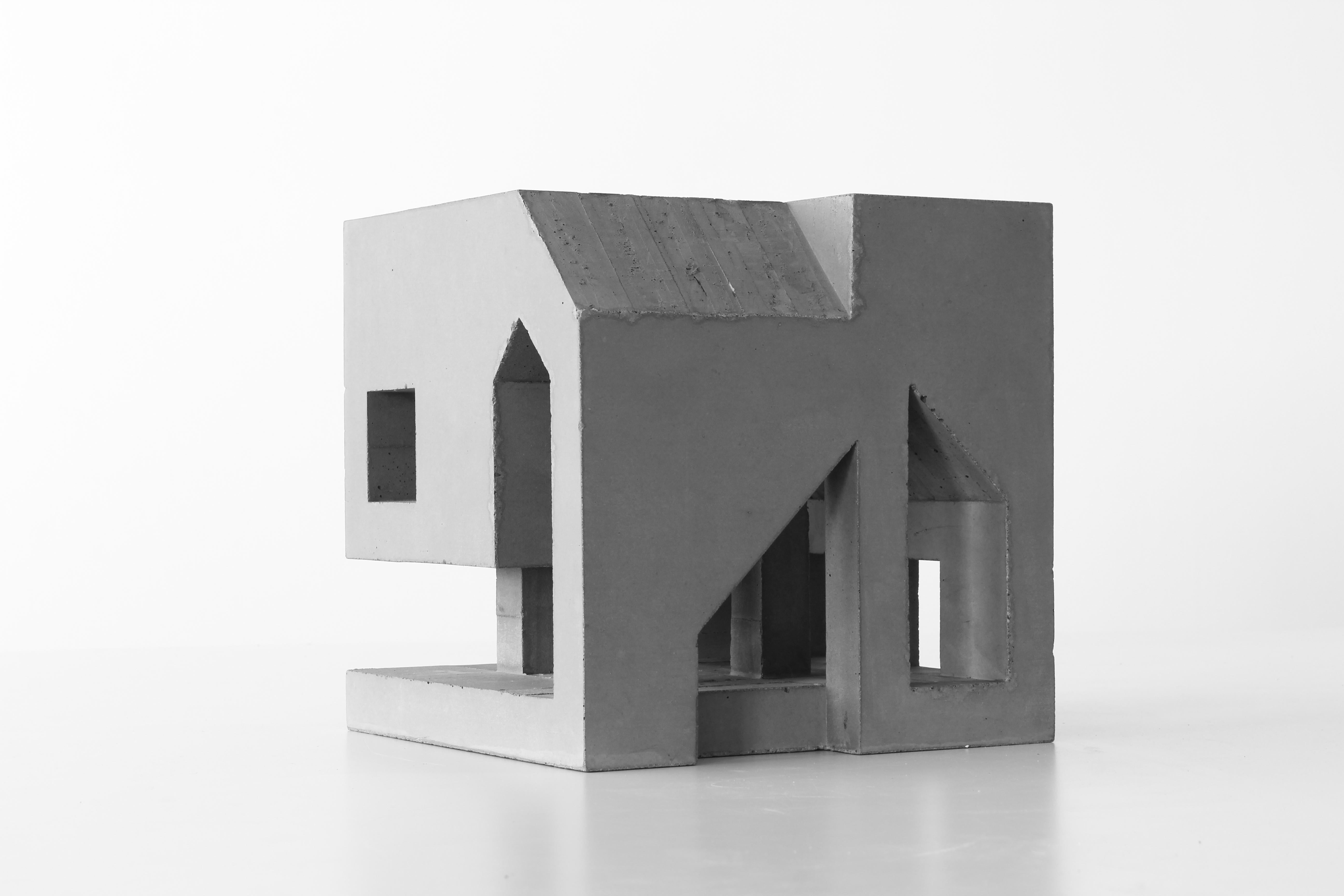 House no.09 - Gray Figurative Sculpture by David Umemoto