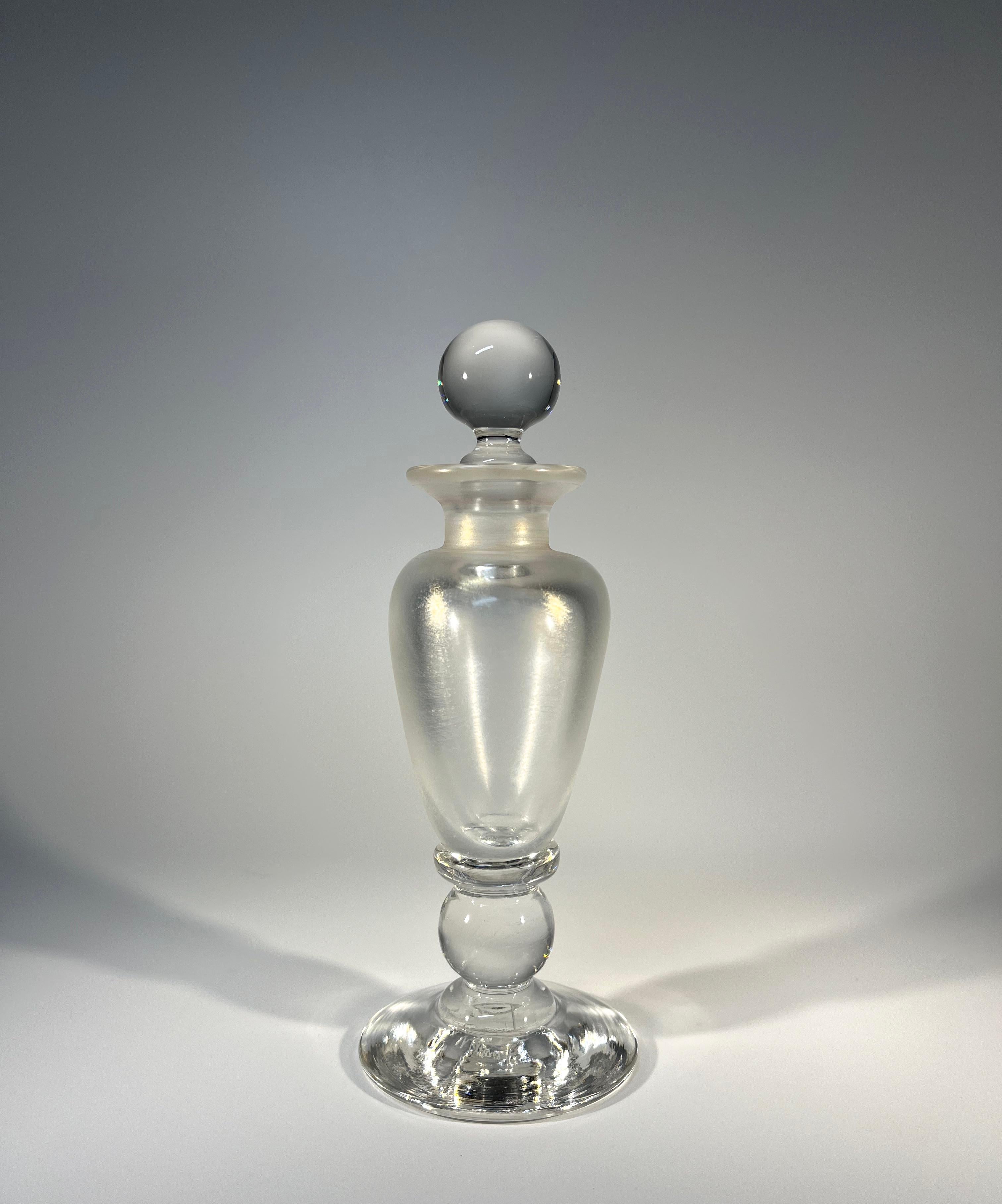 20th Century David Wallace, Pearlescent Hand Crafted English Glass Perfume Bottle c1980s For Sale
