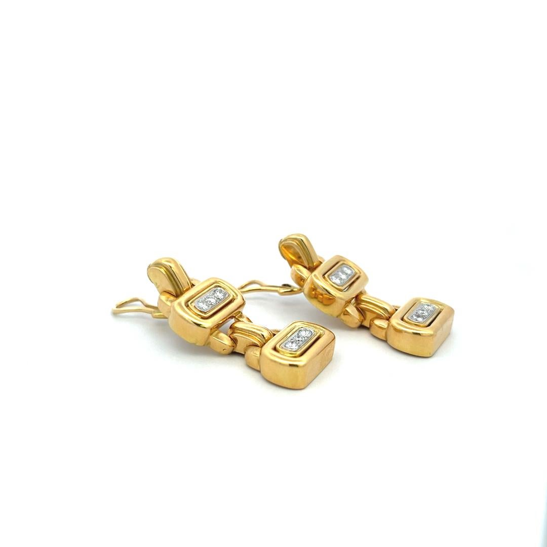 David Webb Pendants d'oreilles en or jaune 18 carats avec diamants brillants ronds de 0,84 carat en vente 5