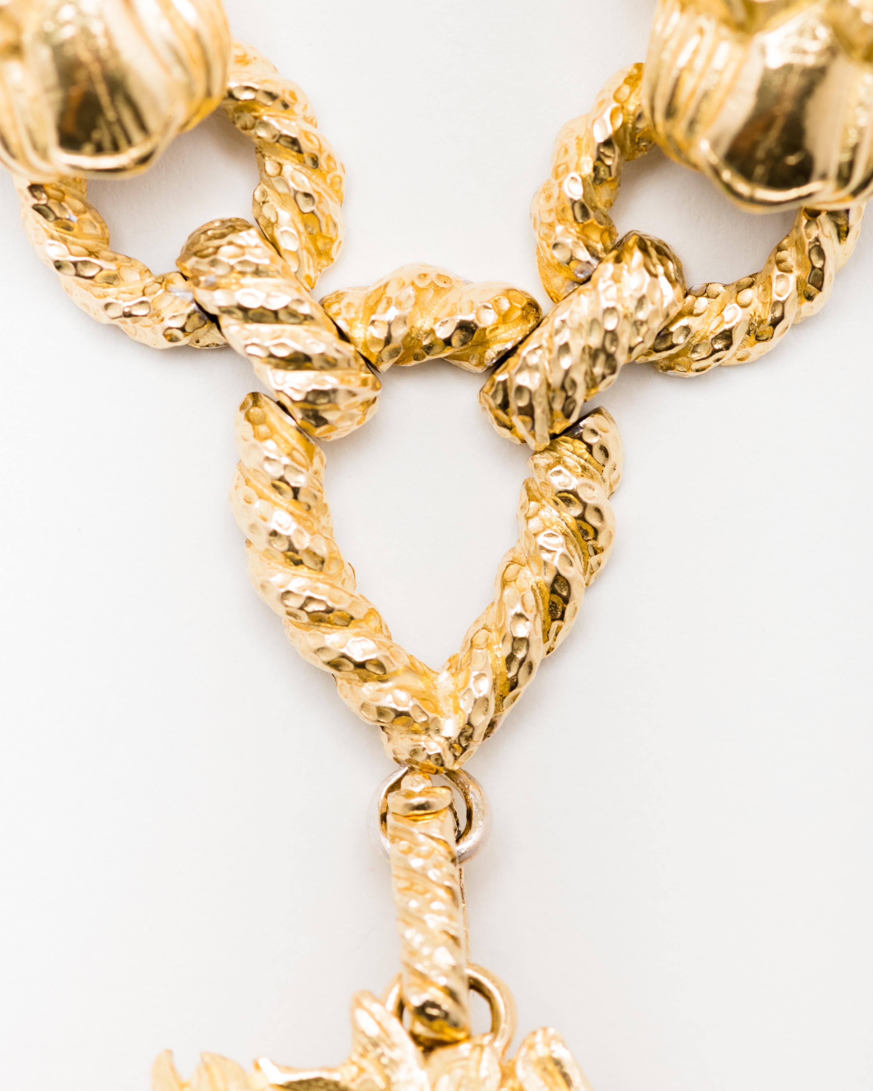 Women's David Webb 18 Karat Gold Necklace with Lion Head Pendant, circa 1965