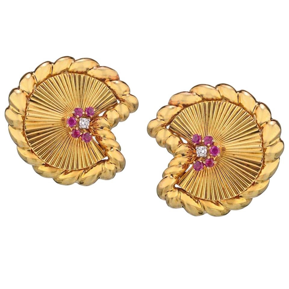 David Webb 18 Karat Yellow Gold and Platinum Ruby and Diamond Fan Earrings For Sale