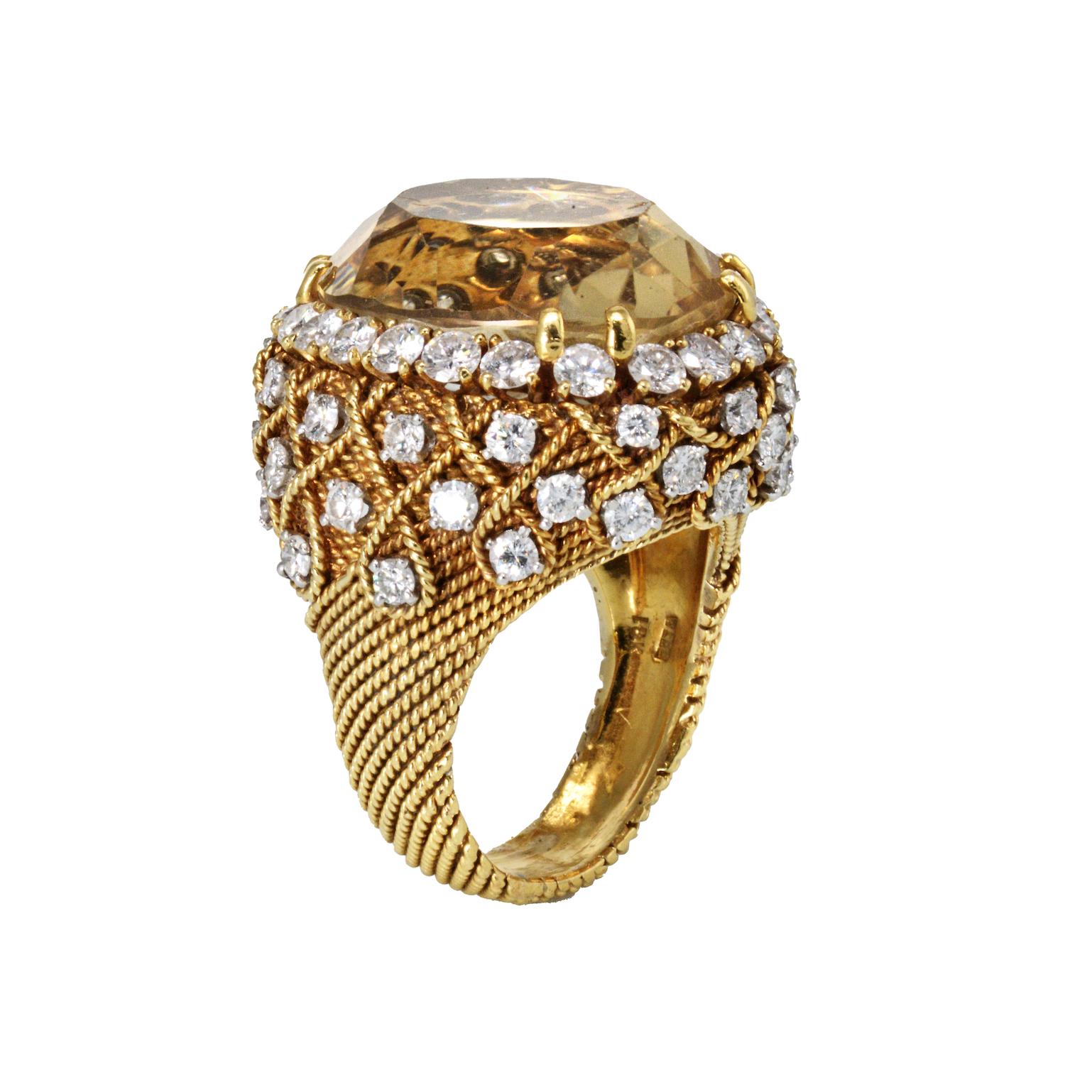 Modern David Webb 18 Karat Yellow Gold Bombe Citrine Large Diamond Ring For Sale