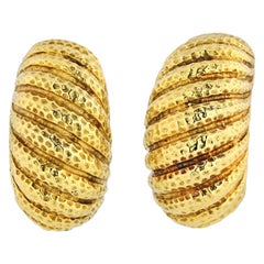 David Webb 18 Karat Yellow Gold Bombe Shrimp Earrings