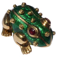 David Webb 18 Karat Yellow Gold Enamel Frog Brooch