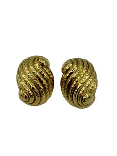 David Webb 18 Karat Yellow Gold Scalloped Shell Clip Earrings.