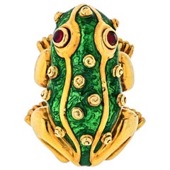 Vintage David Webb 18 Karat Yellow Gold Small Baby Frog with Spots and Ruby Eyes Brooch