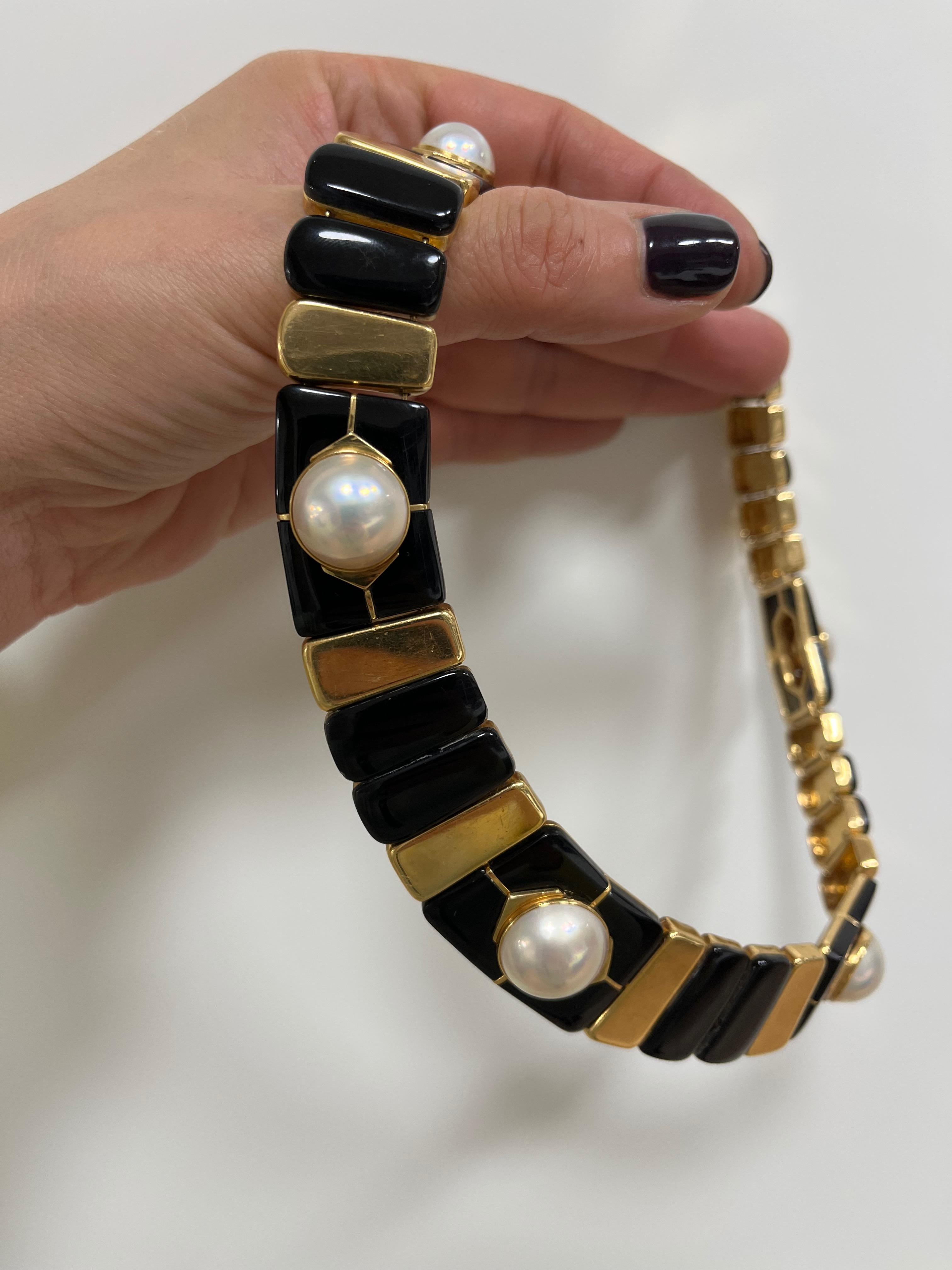 David Webb 18 Karat Yellow Gold Onyx Mabe Pearls Demi Parure In Excellent Condition In Rome, IT