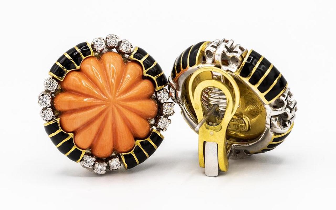 Modern David Webb 18 Yellow Gold Round Orange Coral Diamond Pierced Earrings For Sale