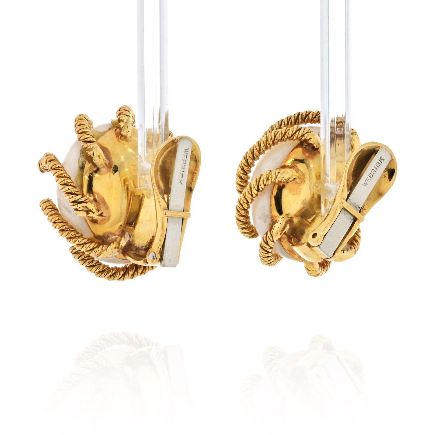 David Webb 18K Gold 1970er Jahre Engelshaut Koralle gedrehte Seil runde Knopf-Ohrringe (Moderne) im Angebot
