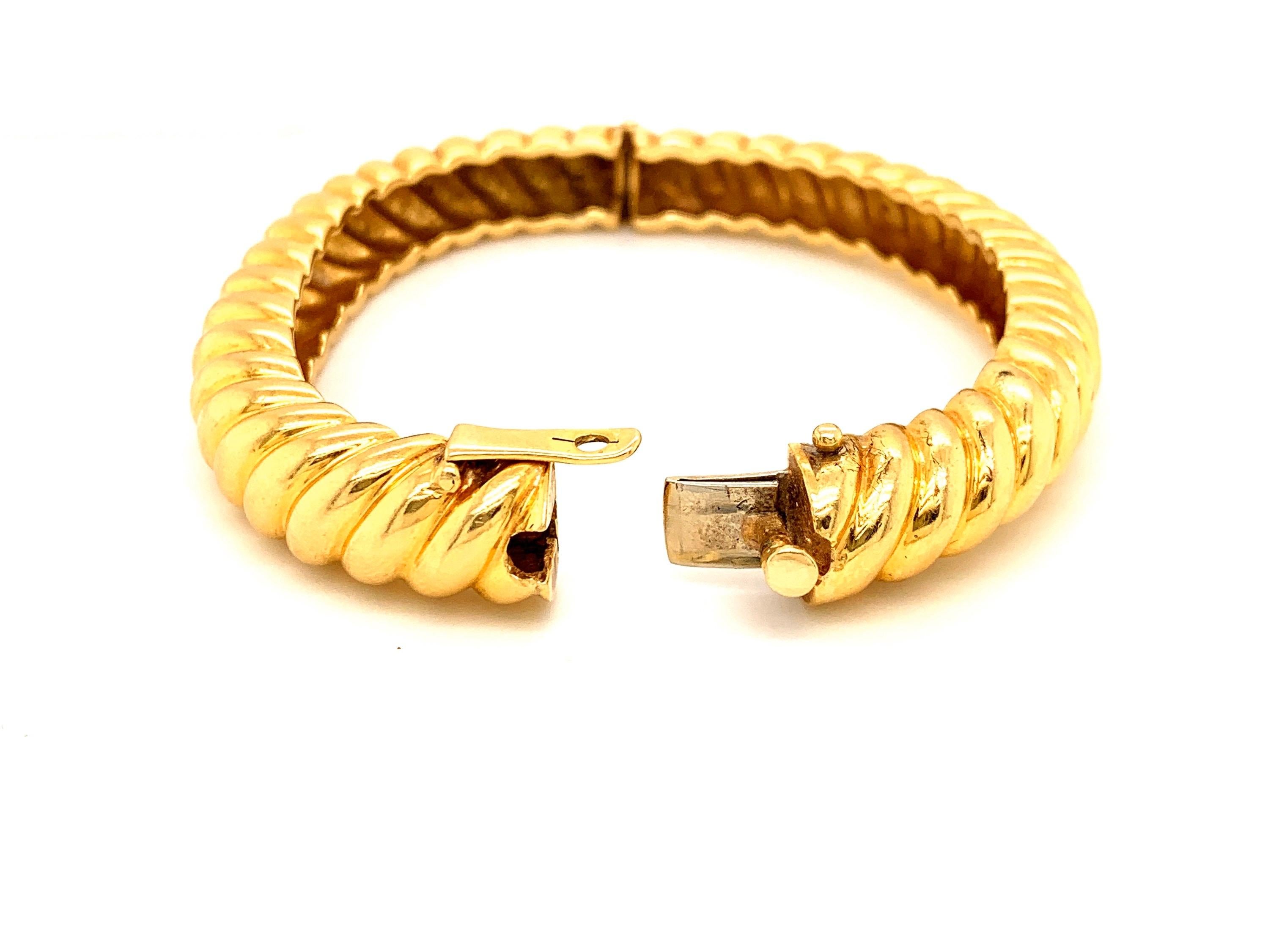 18k gold bracelet price