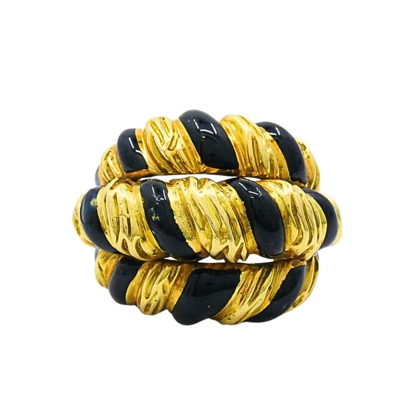 Women's David Webb 18k Gold Black Enamel Dome Ring For Sale