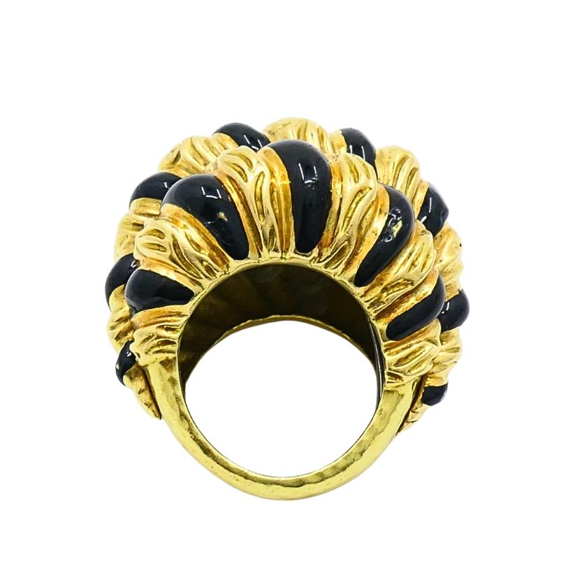 David Webb 18k Gold Black Enamel Dome Ring For Sale 3