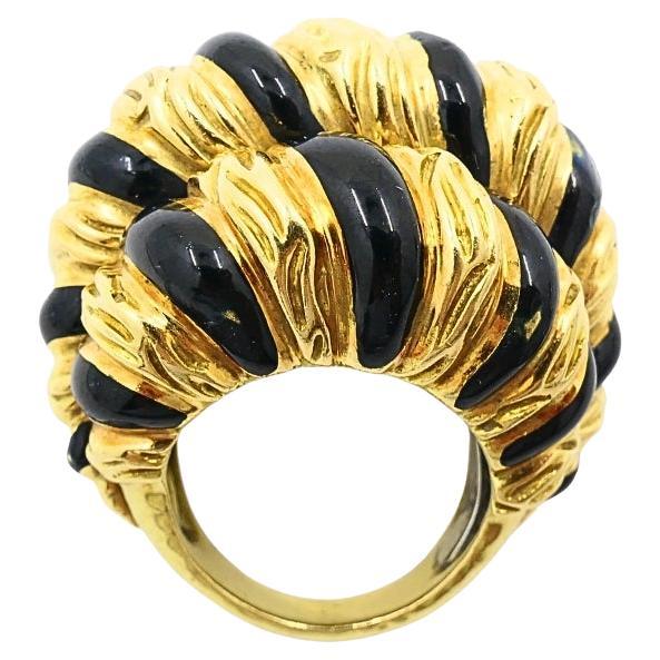 David Webb 18k Gold Black Enamel Dome Ring For Sale