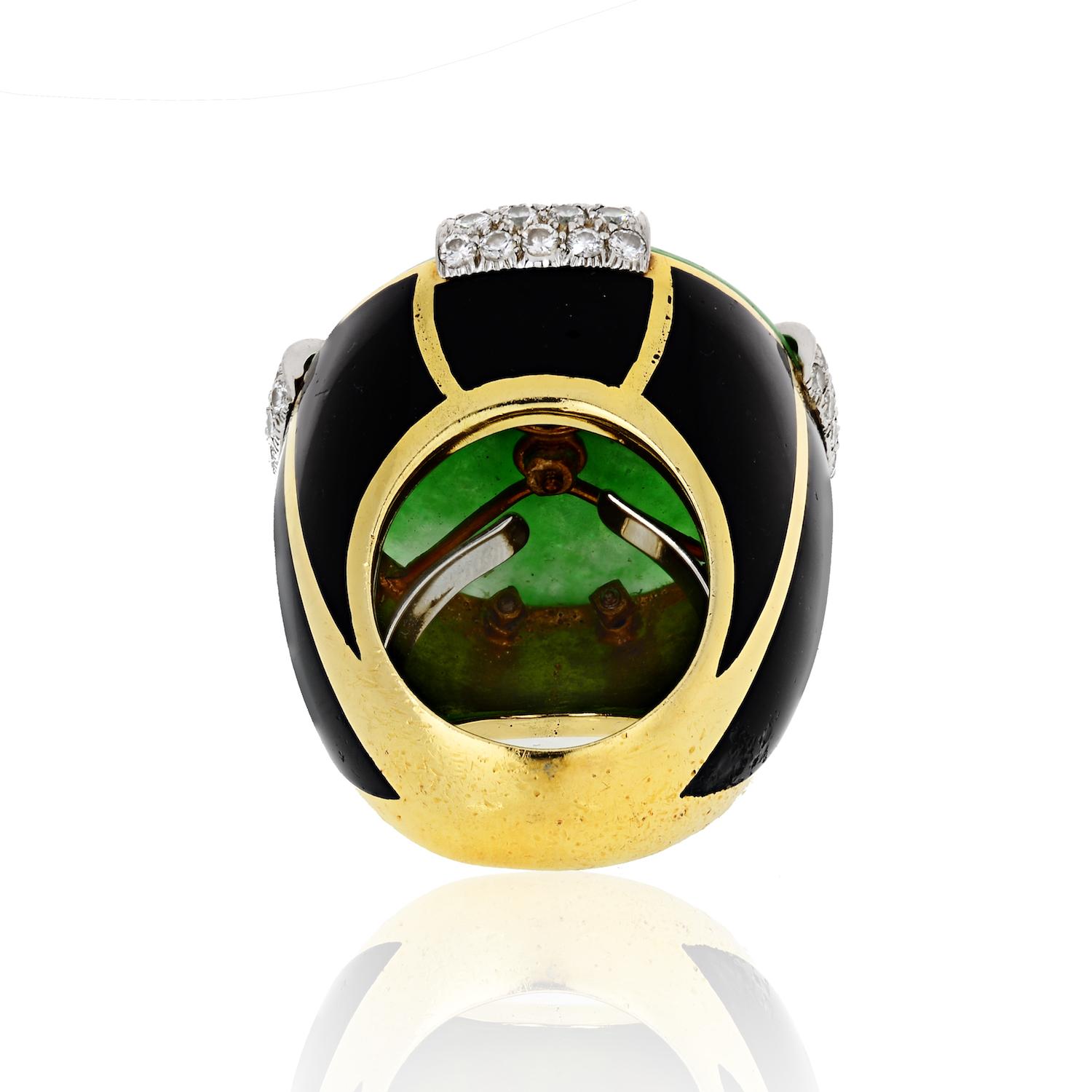David Webb 18 Karat Gold Schwarzer Emaille Jade Diamant und Rubin Ring (Rundschliff) im Angebot