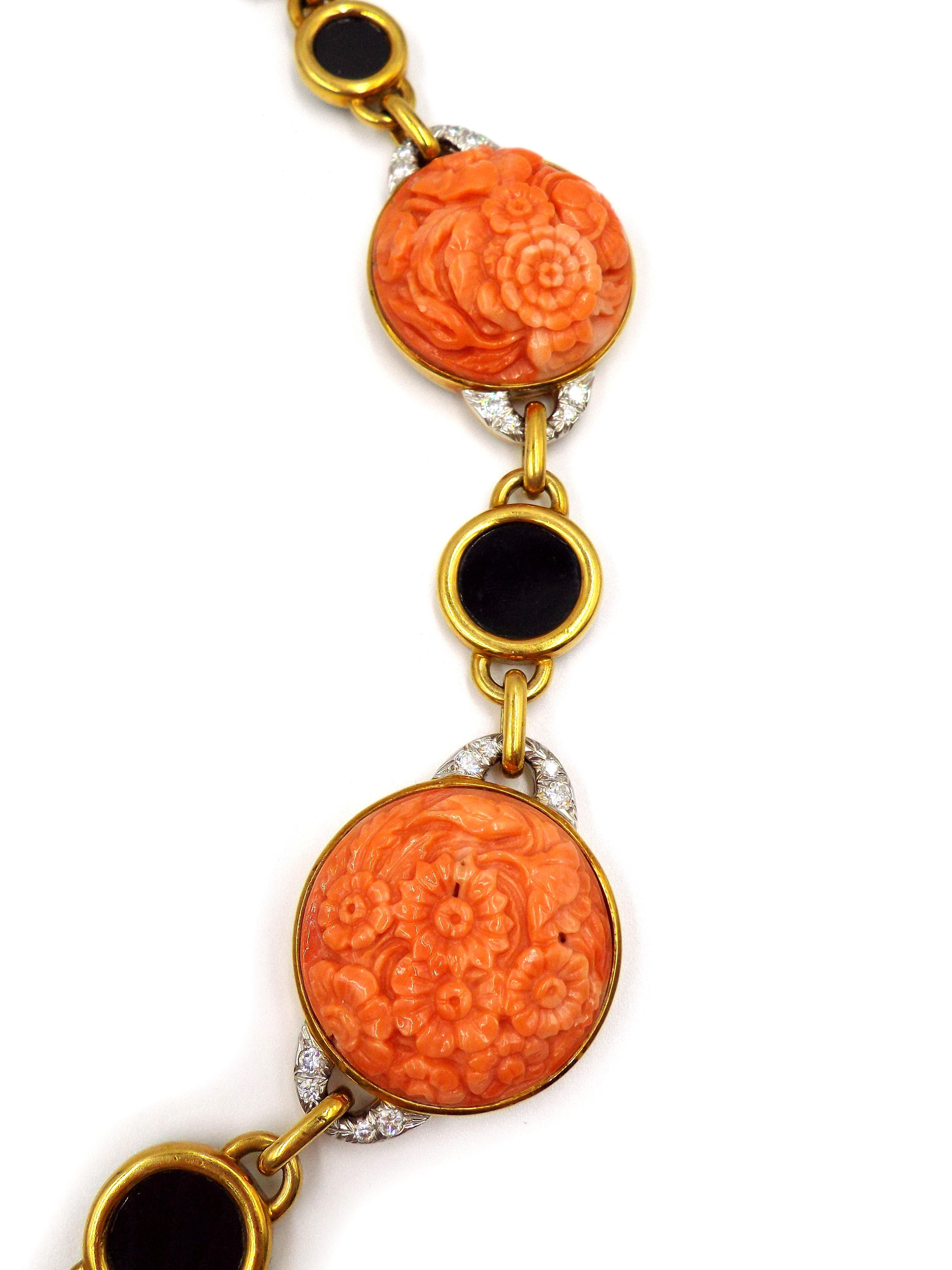 David Webb 18K Gold Carved Coral Onyx Diamond Necklace In Good Condition For Sale In New York, NY