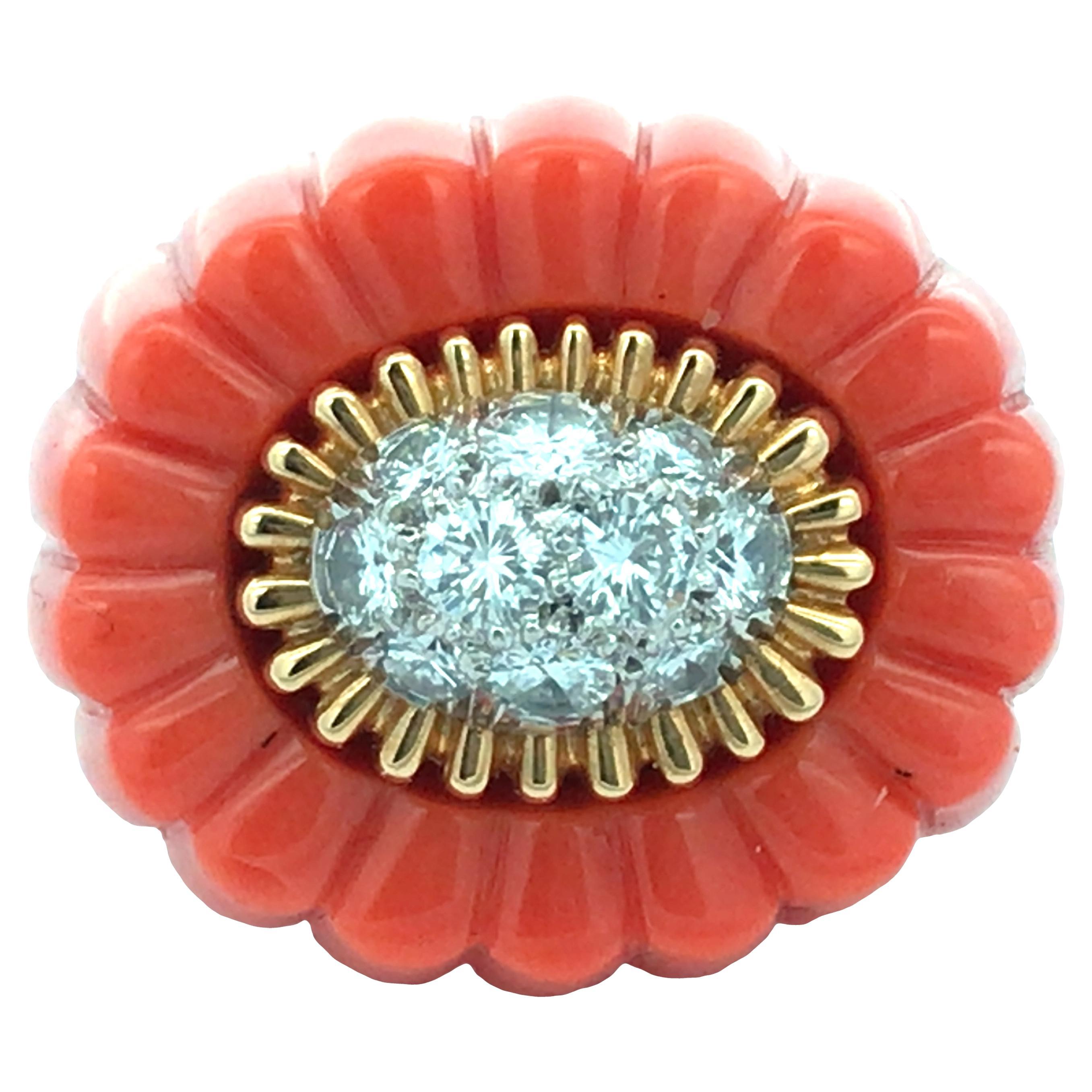 Pre-owned David Webb , 18k Gold Coral Diamond Ring In Red