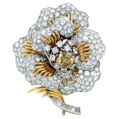 David Webb, 18K Gold Diamond Flower Brooch
