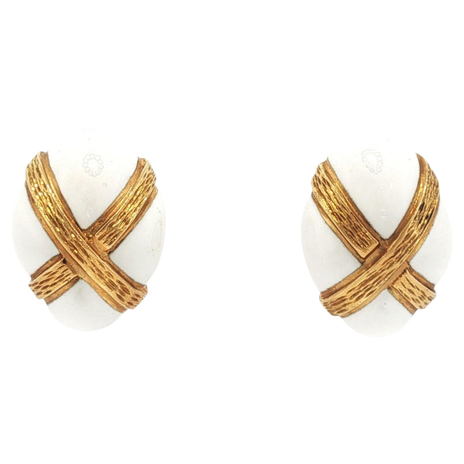 Orecchini in oro 18 carati con smalto di David Webb