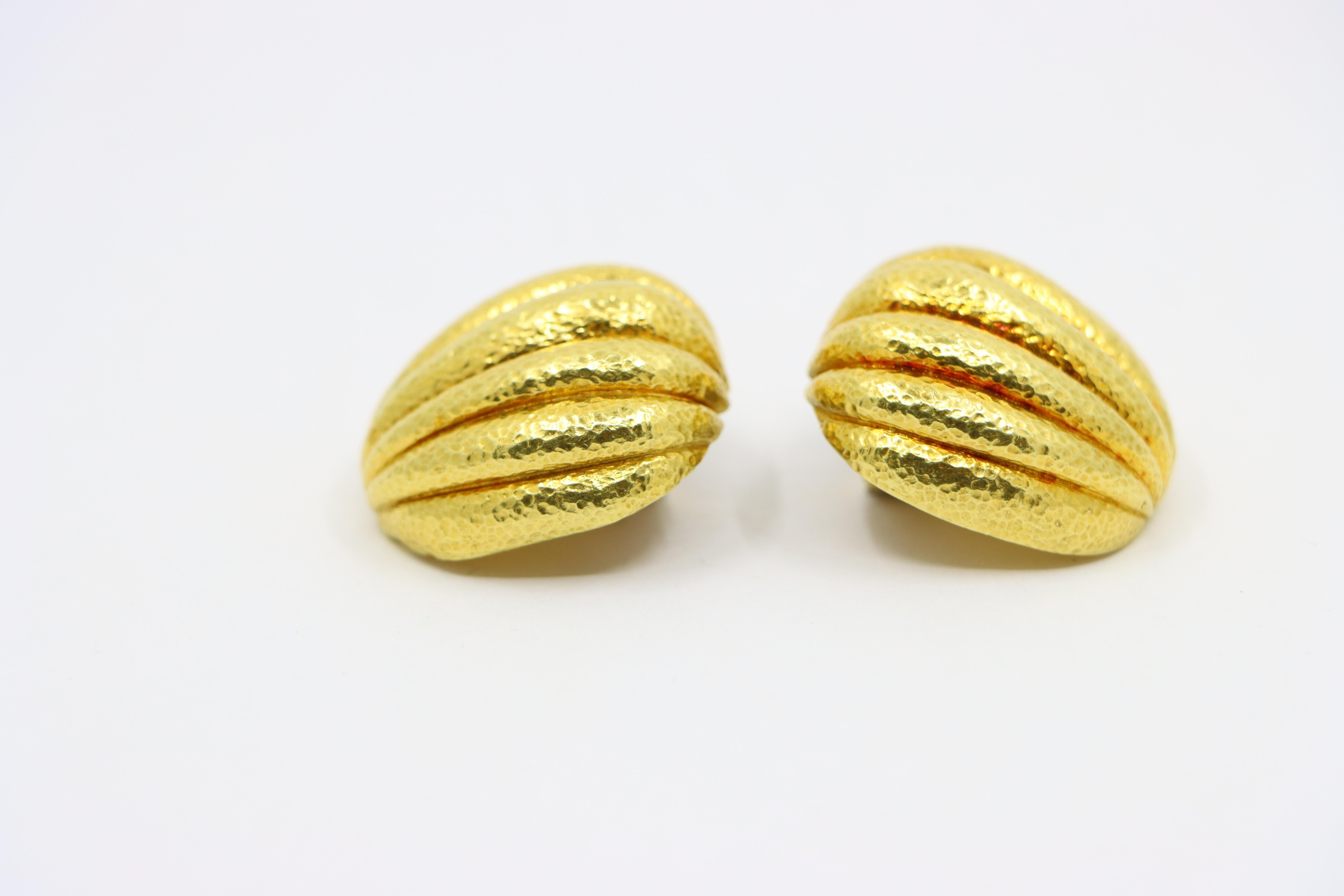 David Webb 18K Gold Hammered Finish Bombe Earrings For Sale 2