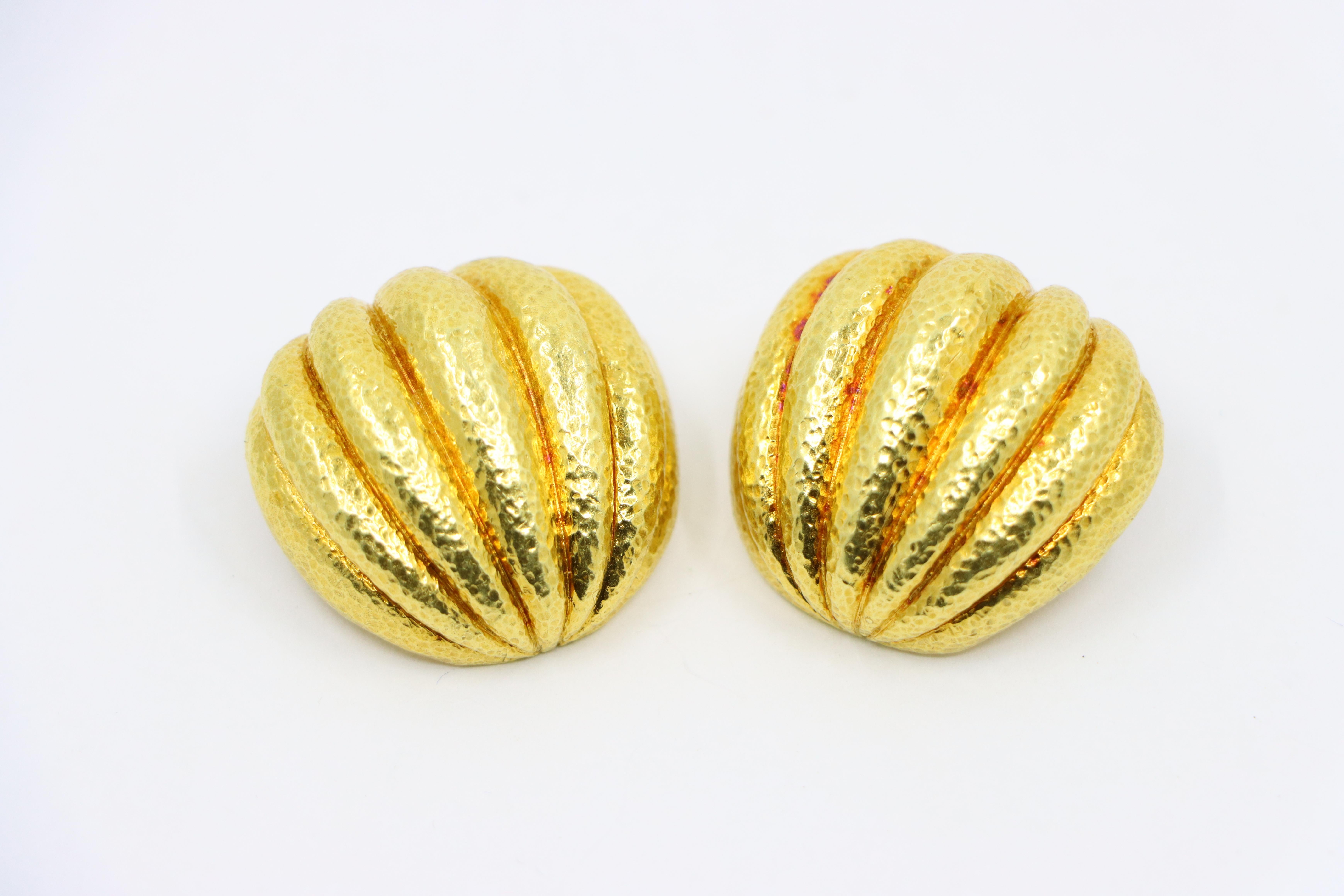 David Webb 18K Gold Hammered Finish Bombe Earrings For Sale 3