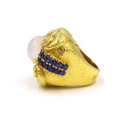 David Webb 18K Gold Moonstone Sapphire Ring SZ 6.25