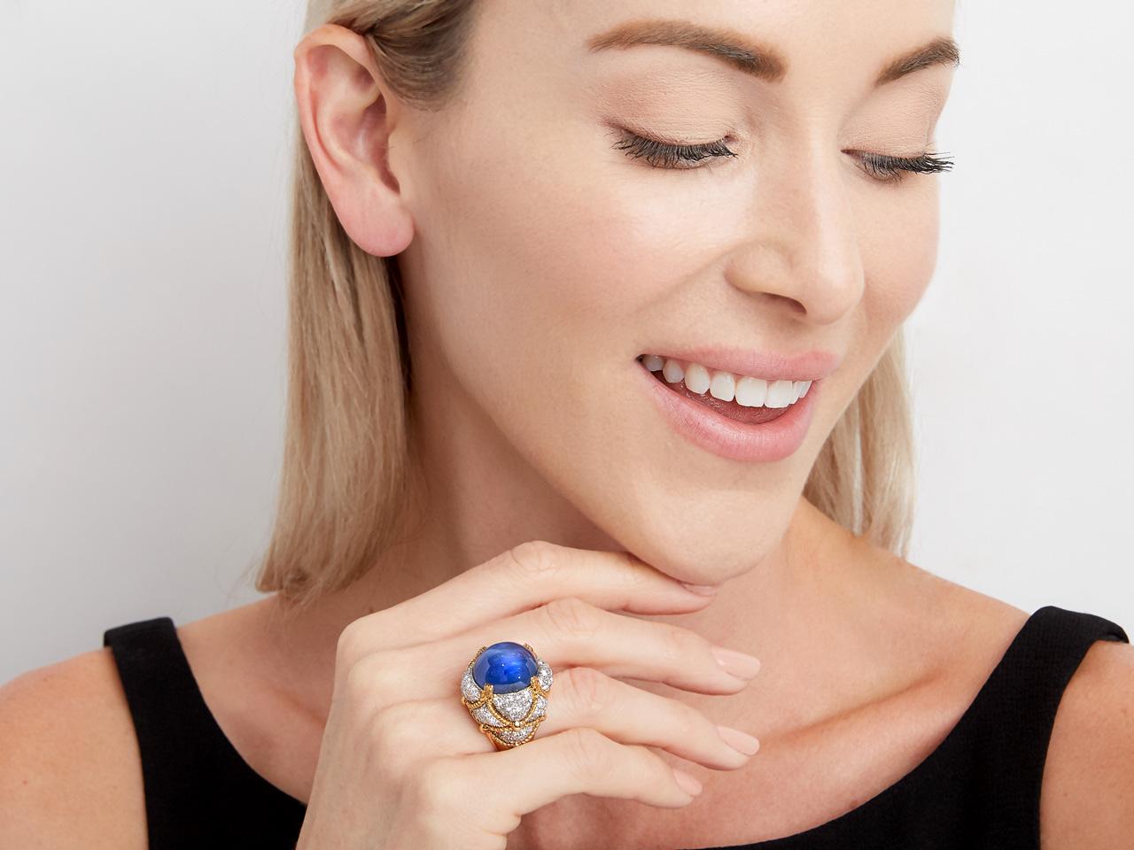 Women's or Men's David Webb 18K Gold & Platinum 20.84 Carat No-Heat Sri Lankan Star Sapphire Ring For Sale