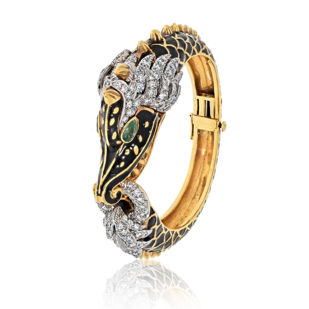 David Webb: 18 Karat Gold & Platin Schwarzer Emaille-Diamant-Armreif mit Drachen (Moderne)