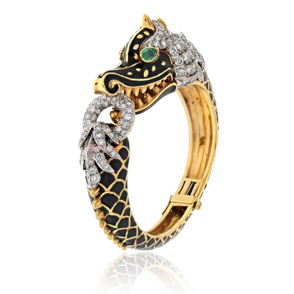 David Webb: 18 Karat Gold & Platin Schwarzer Emaille-Diamant-Armreif mit Drachen (Rundschliff)