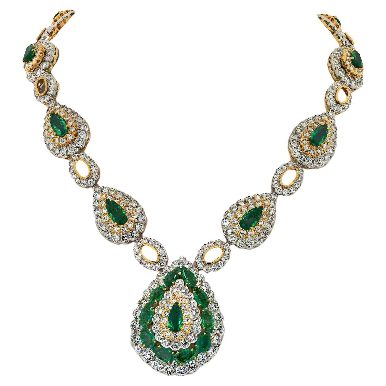 Halskette aus 18 Karat Gold und Platin mit grünem Smaragd und Diamanten von David Webb im Angebot