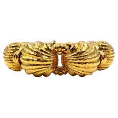 Vintage David Webb 18K Hammered Gold Escargot Bracelet