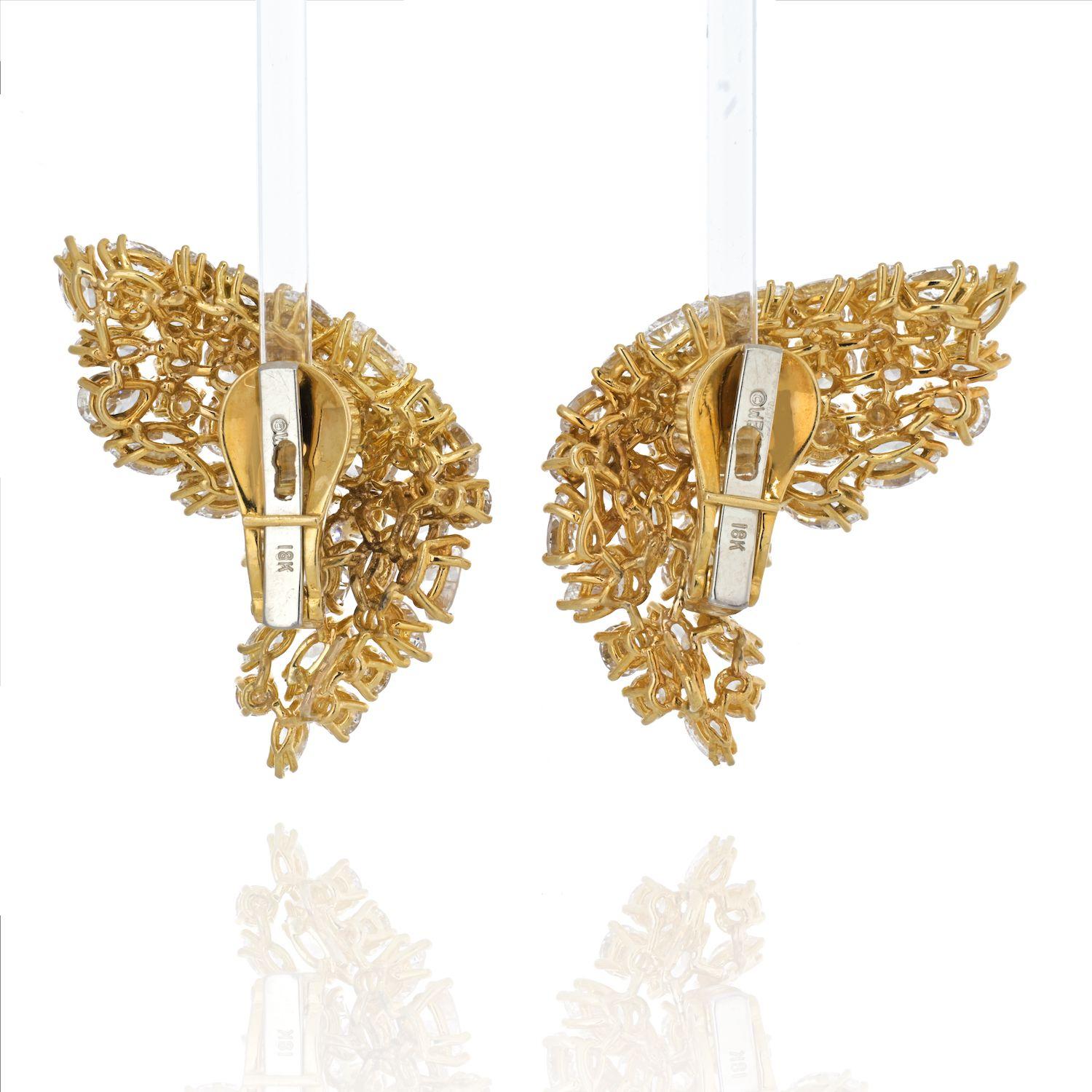 Round Cut David Webb 18k Yellow Gold 11.75cts Diamond Wing Earrings For Sale