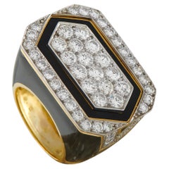 David Webb 18K Yellow Gold 3.50ct Diamond and Onyx Ring DW12-042726