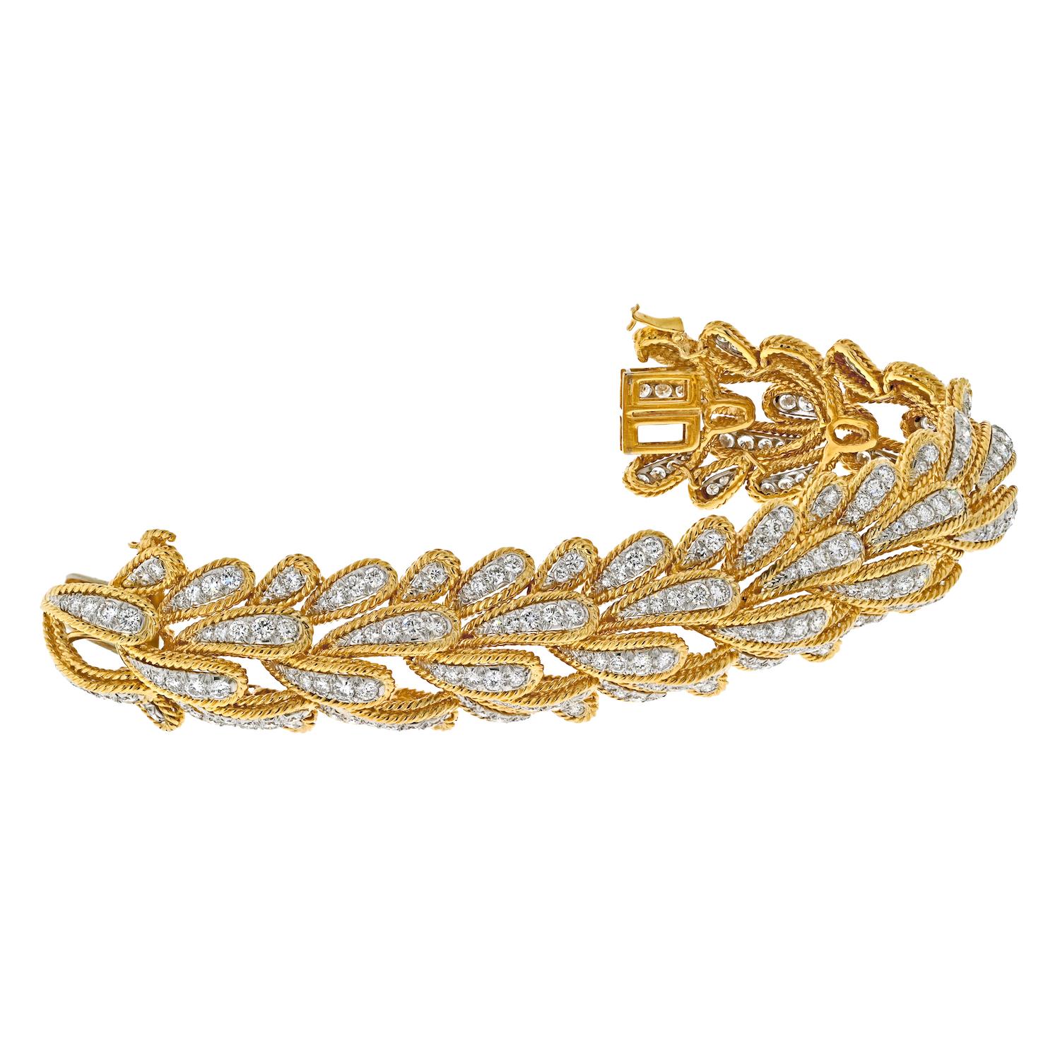 Moderne David Webb Bracelet bombé en or jaune 18 carats et platine avec diamants en vente