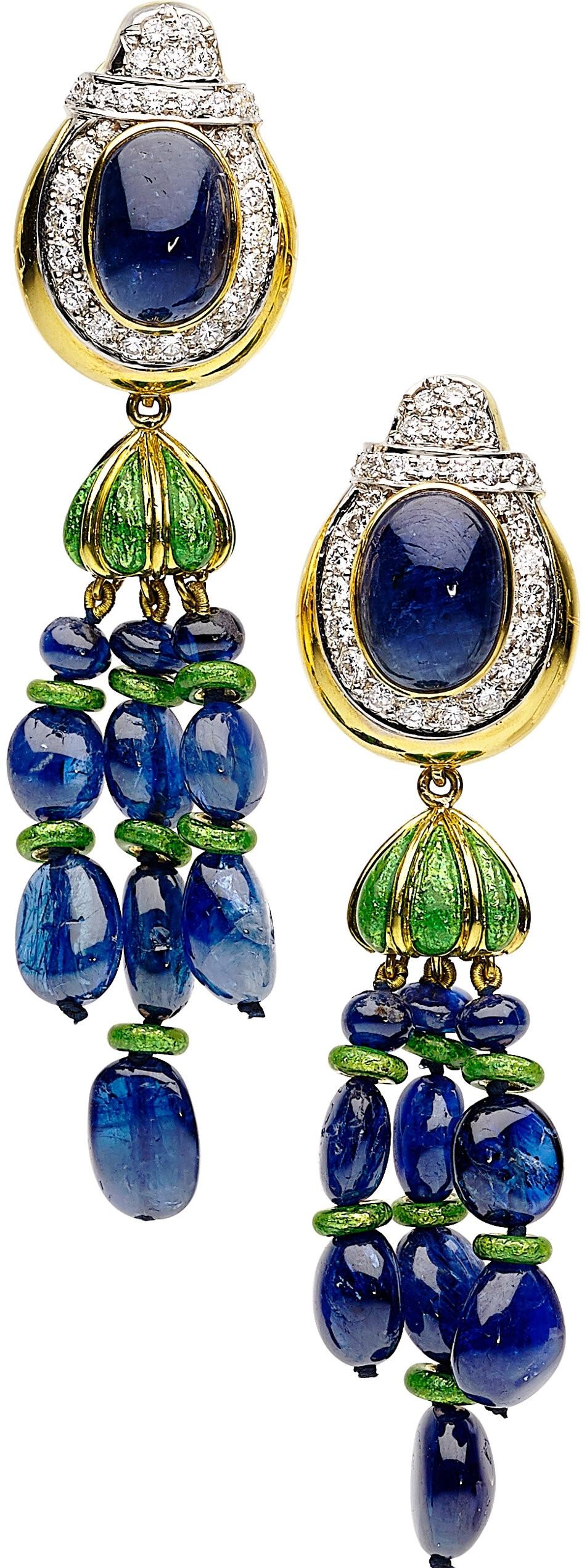 David Webb 18k Yellow Gold and Platinum Sapphire Day/Night Drop Earrings In Good Condition For Sale In Sherman Oaks, CA