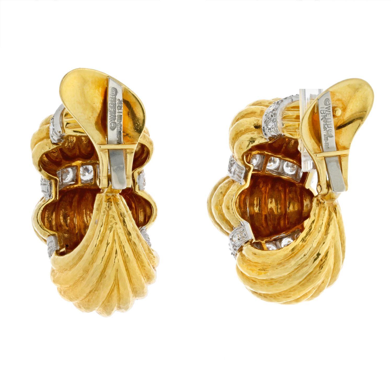 These vintage fluted tiered shrimp by David Webb clip-on earrings are the perfect statement piece for any outfit. They feature a unique design that is sure to turn heads and add a touch of elegance. The intricate details of the fluted tiers,