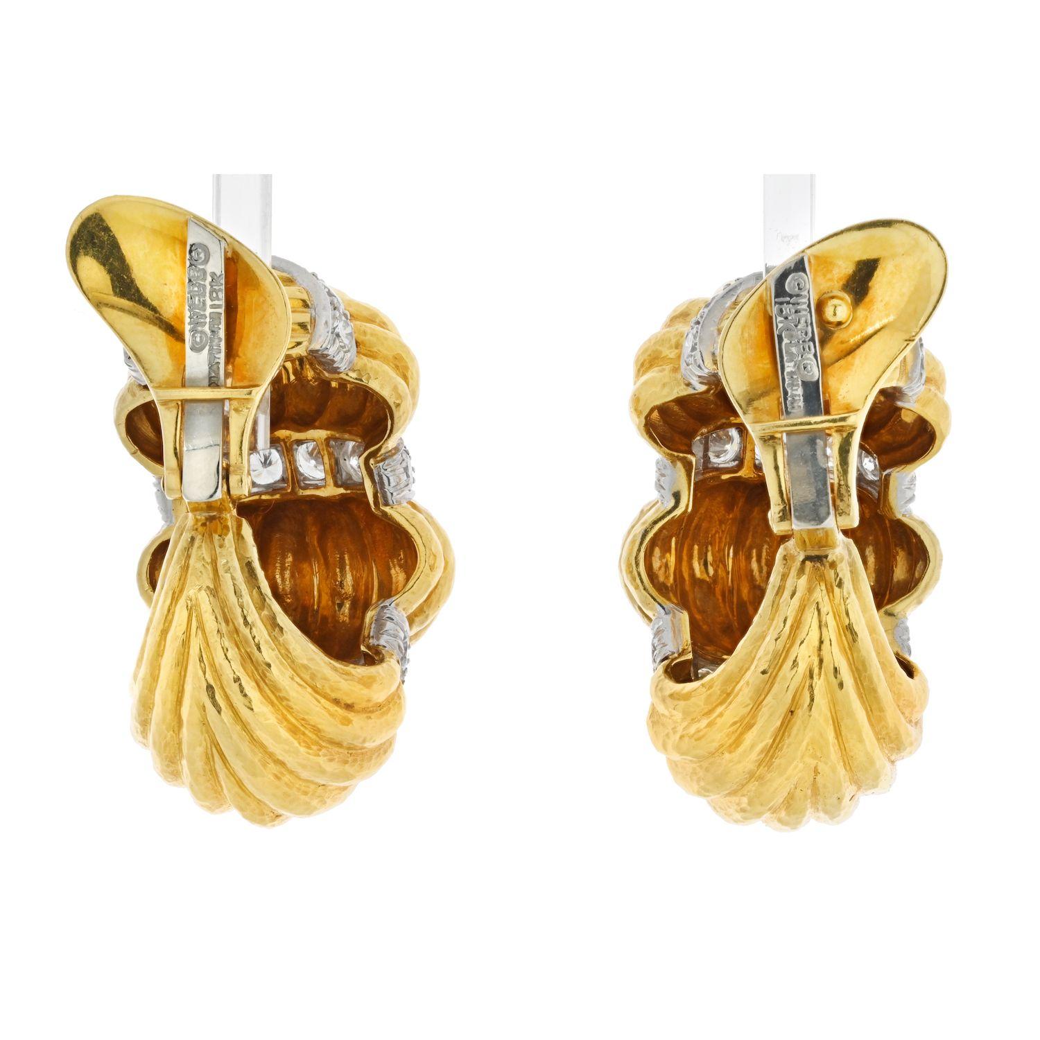 Modern David Webb 18k Yellow Gold Articulated Shrimp Tiered Diamond Clip on Earrings