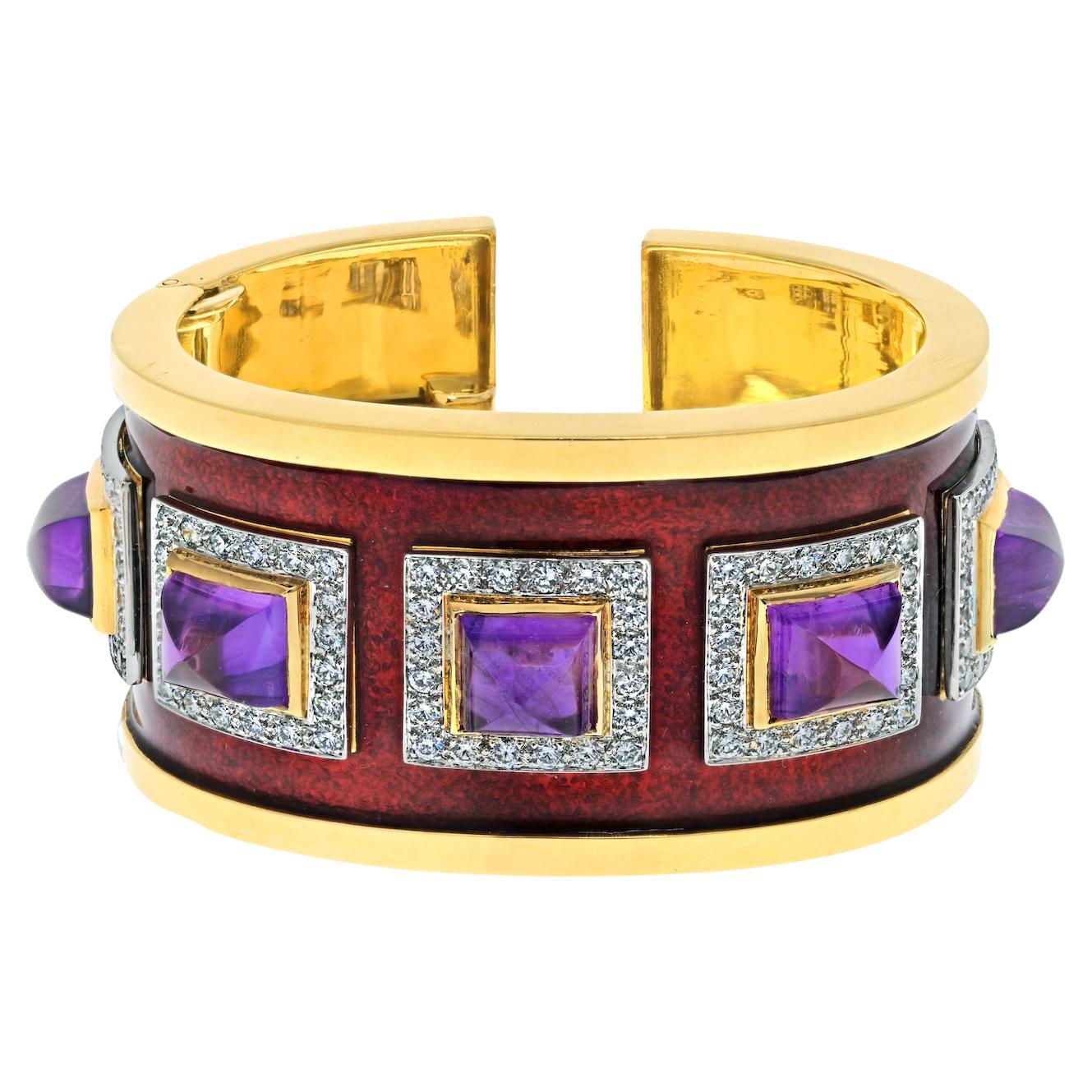 David Webb Bracelet en or jaune 18K Bastille Améthyste violette Émail rouge Diamants