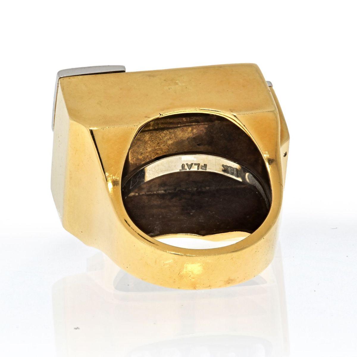 David Webb 18k Yellow Gold Black Enamel and Diamond Articulated Ring In Excellent Condition For Sale In New York, NY