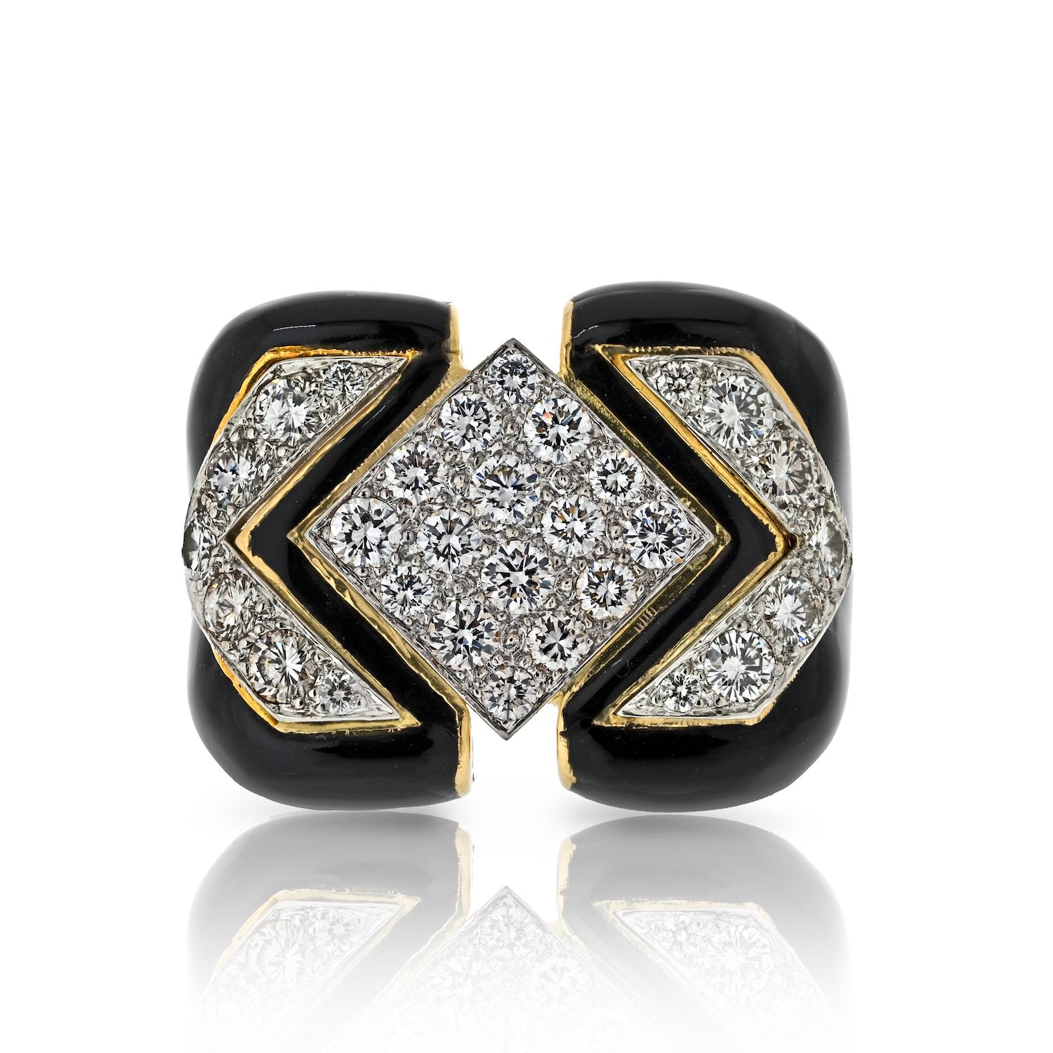 Step into the world of timeless glamour with our Vintage David Webb Manhattan Minimalism ring. This exquisite piece marries elegance and boldness, featuring captivating black enamel accentuated by a stunning constellation of 30 round diamonds that