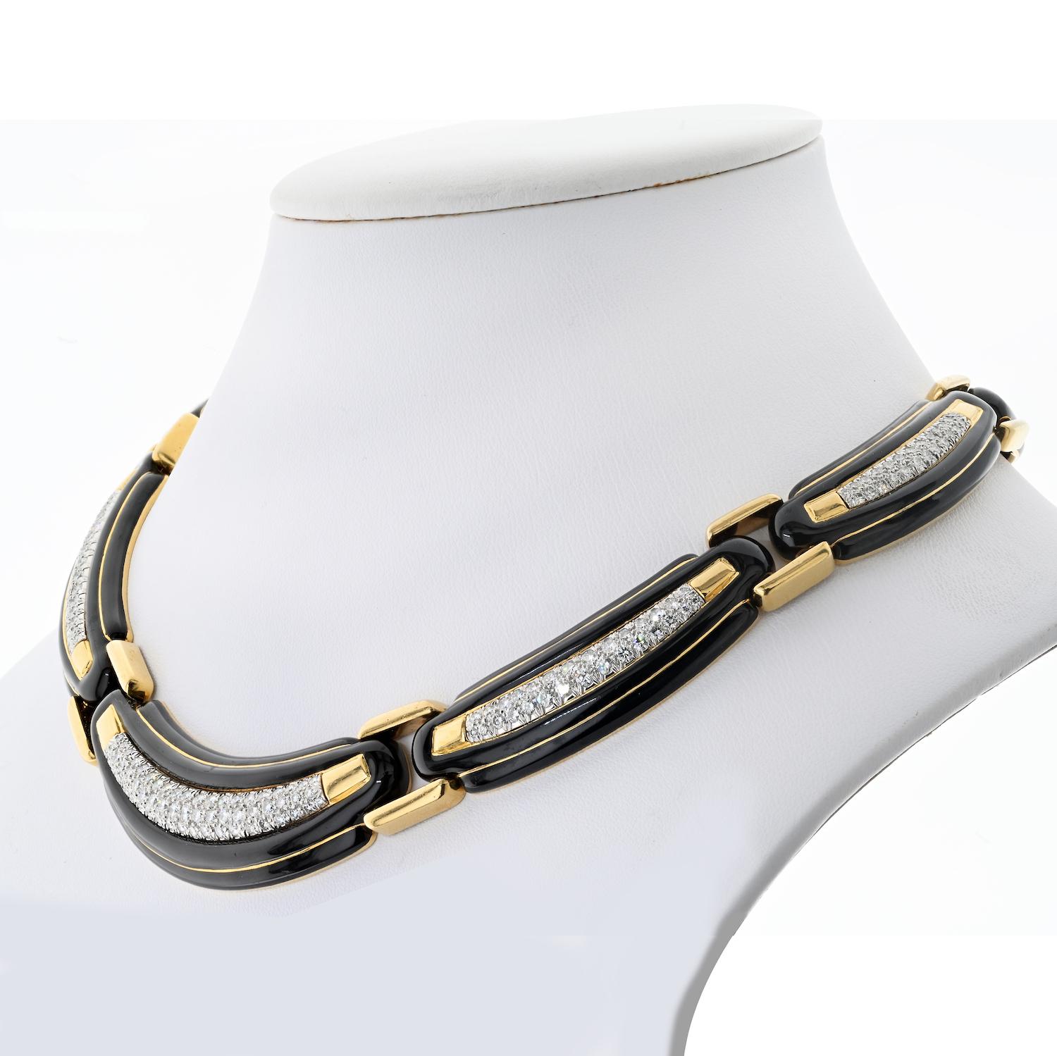 Moderne David Webb Collier en or jaune 18K émaillé noir avec diamants 9.00cttw en vente