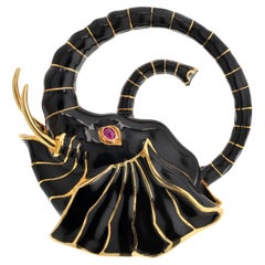 David Goldes 18K Black Enamel Elephant Brooch (Broche éléphant en or jaune 18K)