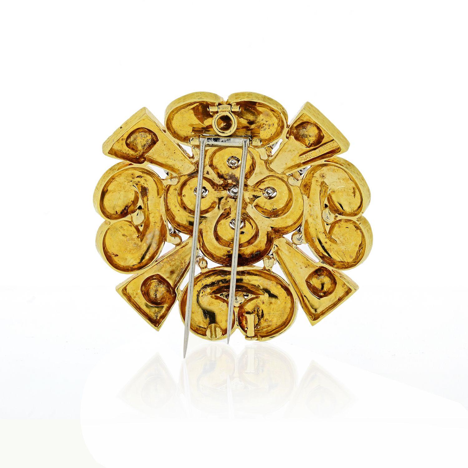 Modern David Webb 18 Karat Yellow Gold Black Enamel, Heraldic Scroll Diamond Brooch
