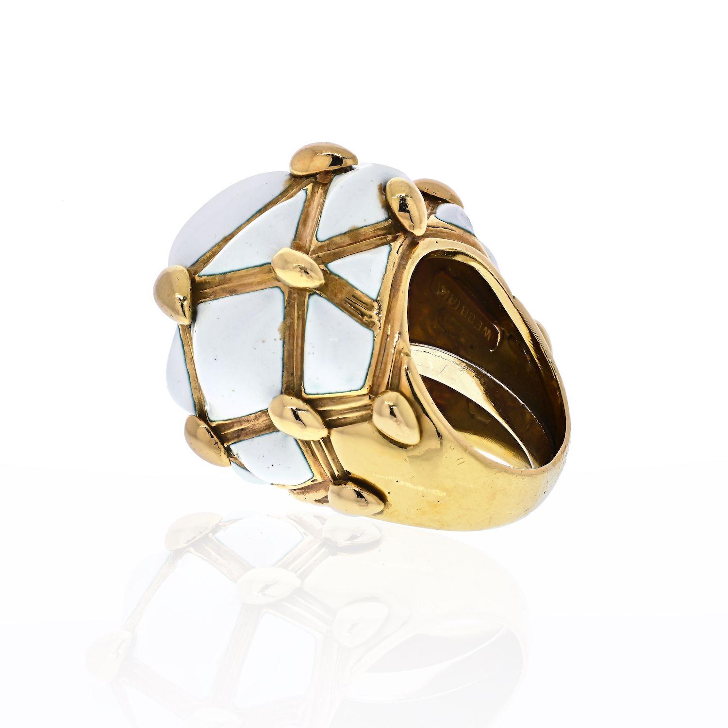 David Webb 18 Karat Yellow Gold Bombe White Enamel Ring In Excellent Condition In New York, NY