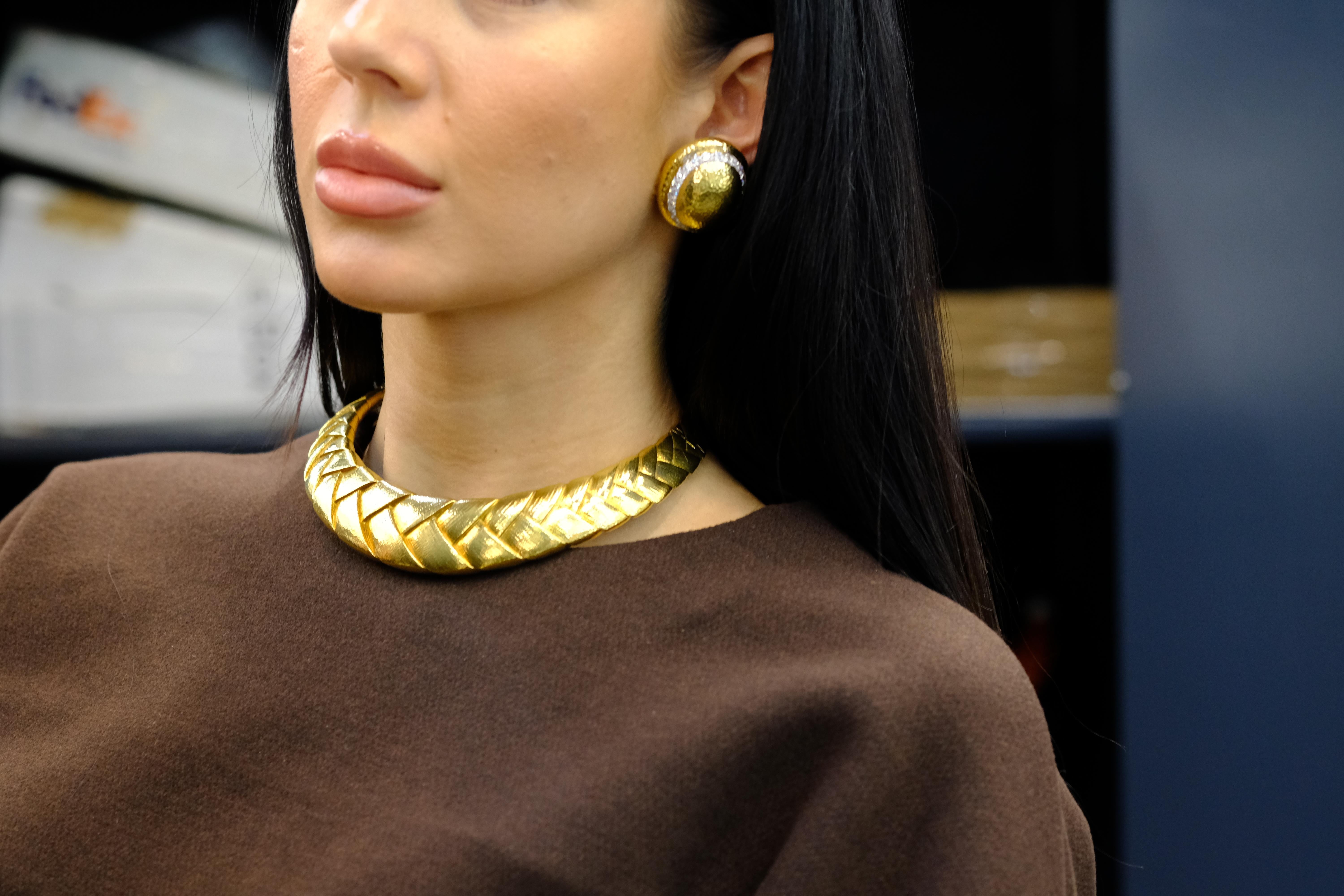 Collier tressé en or jaune 18K de David Webb en vente 3