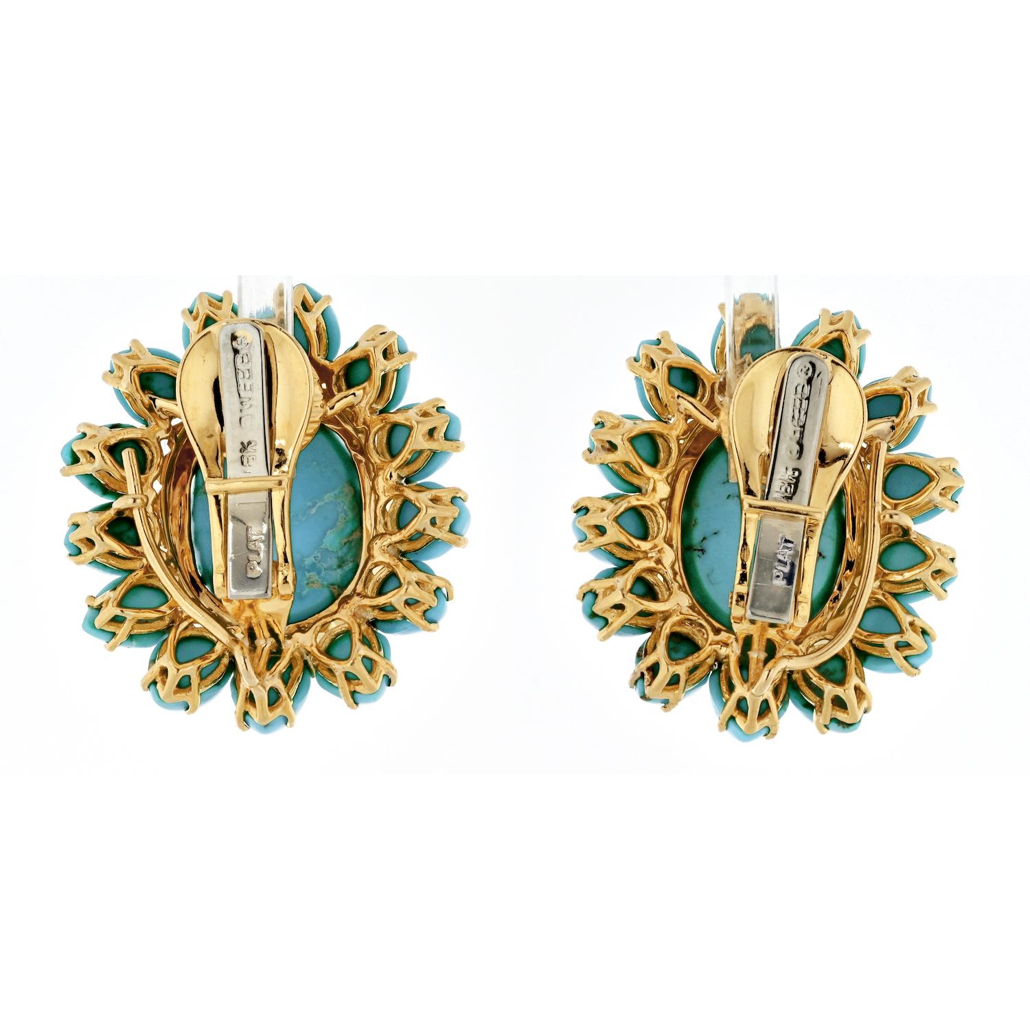 Women's David Webb 18K Yellow Gold Cabochon Cut Turquoise Flower Clip-On Earrings For Sale
