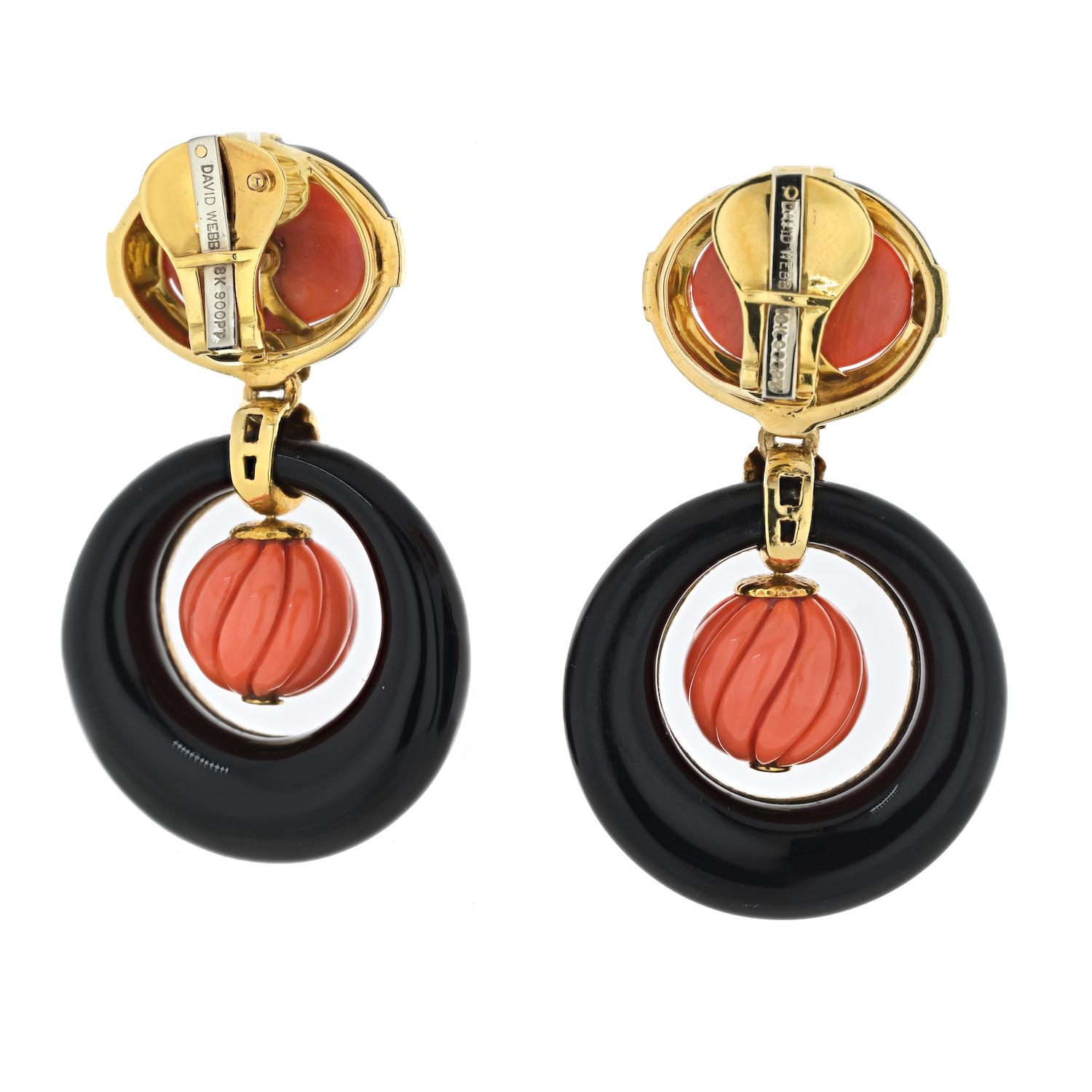 David Webb 18K Yellow Gold Carved Coral, Black Onyx Door Knocker Earrings In Excellent Condition For Sale In New York, NY