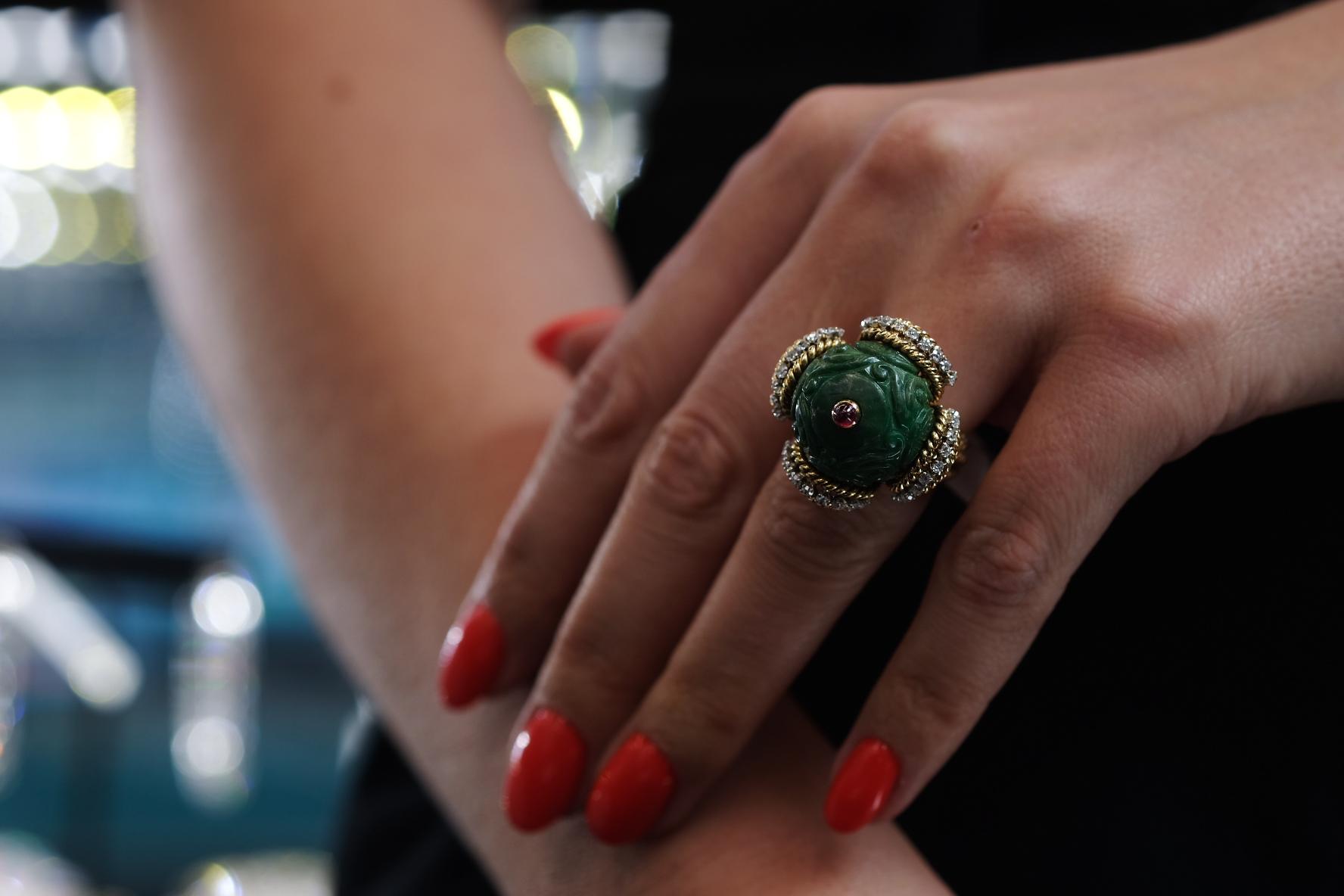 Women's David Webb 18K Yellow Gold Carved Jade, Diamonds And A Ruby Ring For Sale