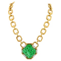 David Webb 18K Yellow Gold Carved Jade Link Chain Necklace