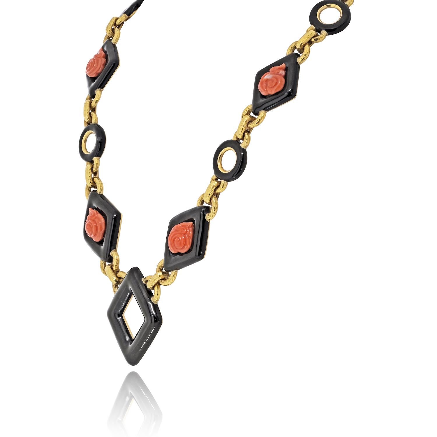 Modern David Webb 18K Yellow Gold Coral And Black Enamel Link Necklace For Sale